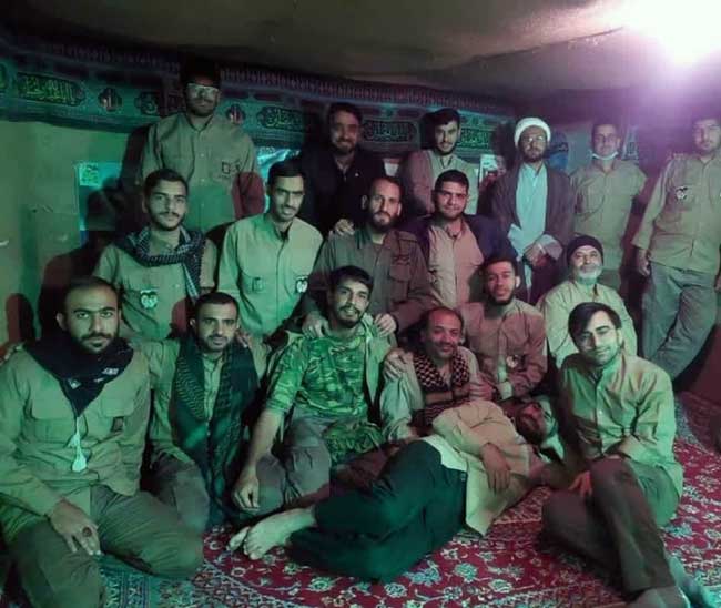 سهم طلبه بسیجی ازسفره انقلاب/گلوله‌های مجانی که احمدرضا عرفانی‌نیا در 22 مهر نوش جان کرد+عکس