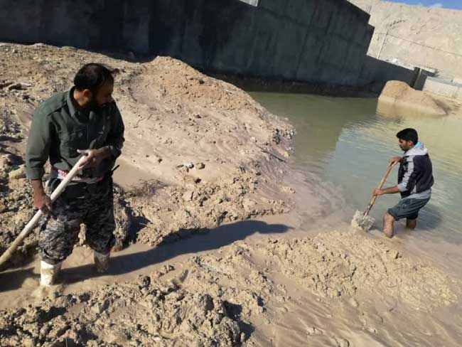 سهم طلبه بسیجی ازسفره انقلاب/گلوله‌های مجانی که احمدرضا عرفانی‌نیا در 22 مهر نوش جان کرد+عکس