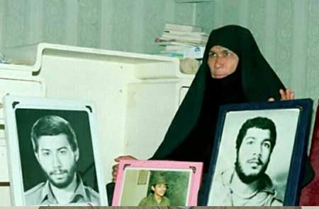 اسطورهای به نام ننه مریم/ شیرزنی که تکههای پیکر فرزند شهیدش را جمع کرد