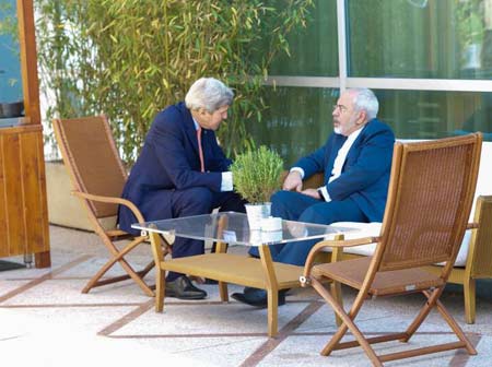 گفتوگوی «محمدجواد ظریف» وزیر خارجهی وقت ایران، و «جان کری» همتای آمریکایی